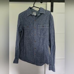 Old Navy long sleeve shirt